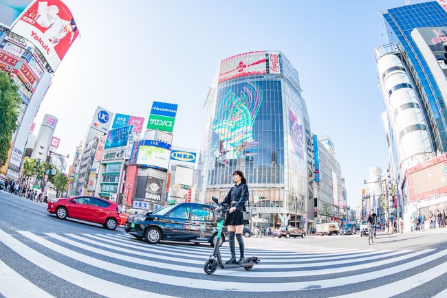 ヘルメット着用不要の電動キックボードレンタルが東京エリアでスタート！